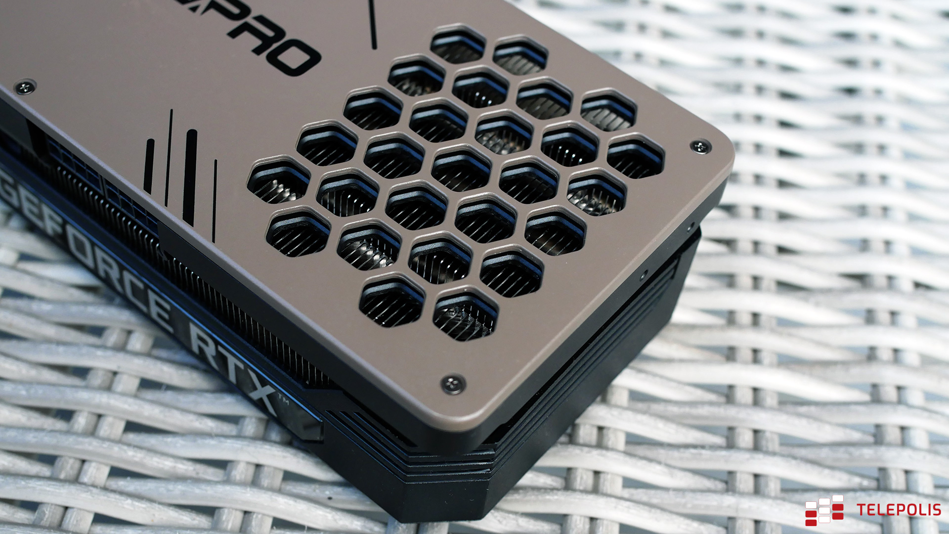 NVIDIA GeForce RTX 3080 Ti - test. Szybko, szybciej i dużo drożej