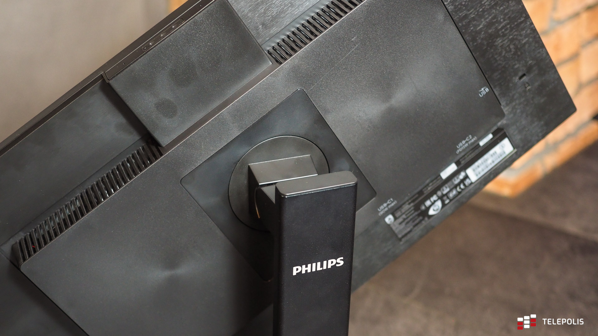 Philips 243B1JH – test monitora ze stacją dokującą USB