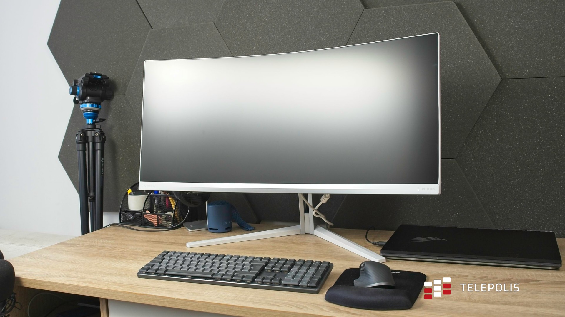 Rzeźnik wśród monitorów. Test Philips EVNIA 34M2C7600MV