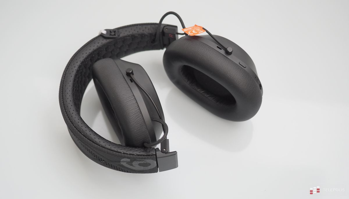 Test słuchawek Plantronics BackBeat FIT 6100. Ładne, wygodne i świetnie grające