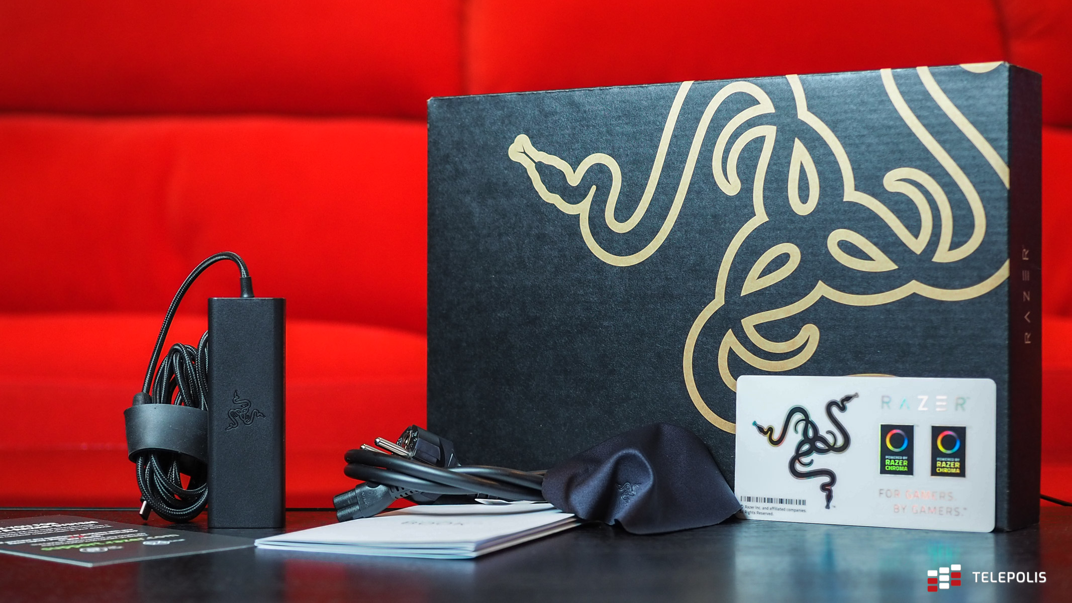 Razer Book 13 – mały laptop z ekranem 4K HDR, który uzależnia