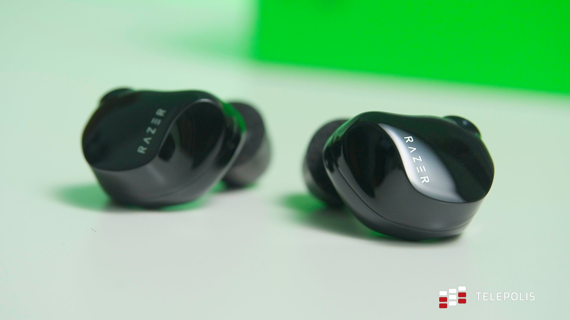 Razer Moray to fajne słuchawki, których pewnie nie kupisz (test)