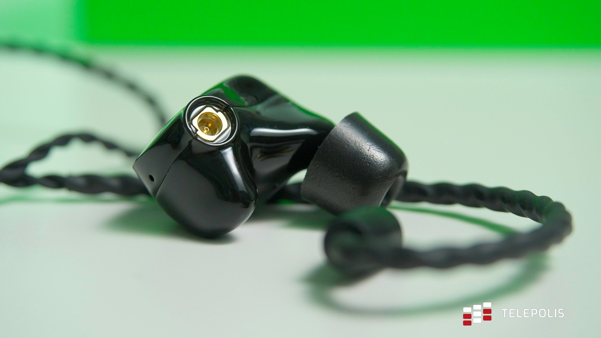 Razer Moray to fajne słuchawki, których pewnie nie kupisz (test)