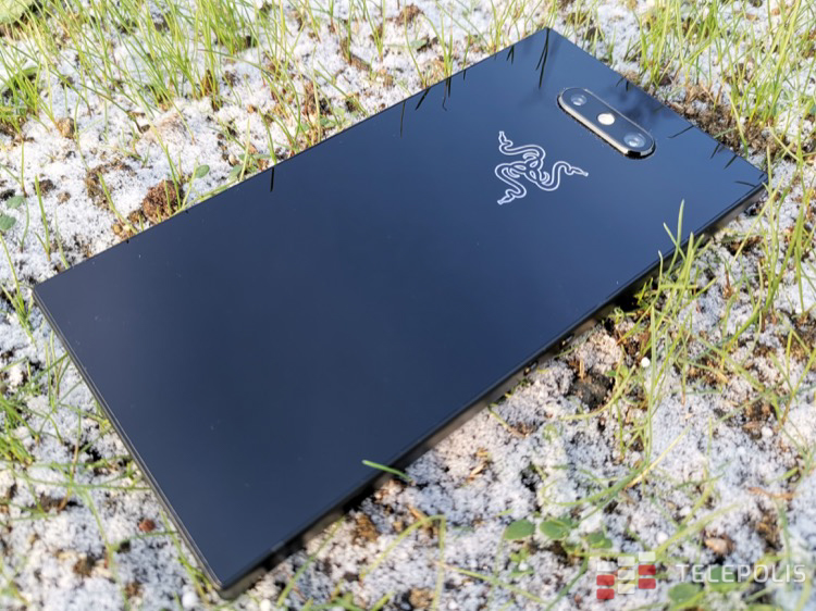 Razer Phone 2 - świetny smartfon do gier, a do tego obłędny dźwięk