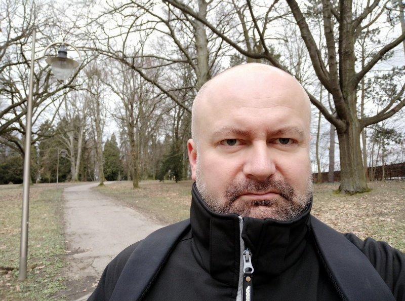 Fotopojedynek: Redmi Note 7 vs Honor View20. Czy produkt firmy Xiaomi poradzi sobie ze znacznie droższym konkurentem?