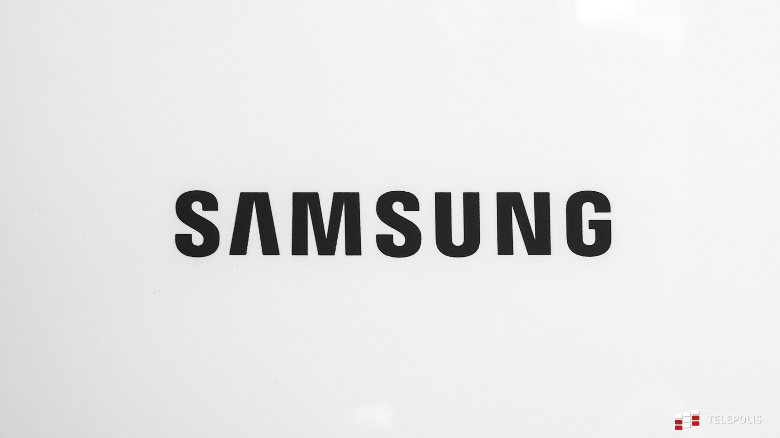 Samsung AX90R7080WD - ten oczyszczacz powietrza poradzi sobie z całkiem dużym mieszkaniem lub biurem