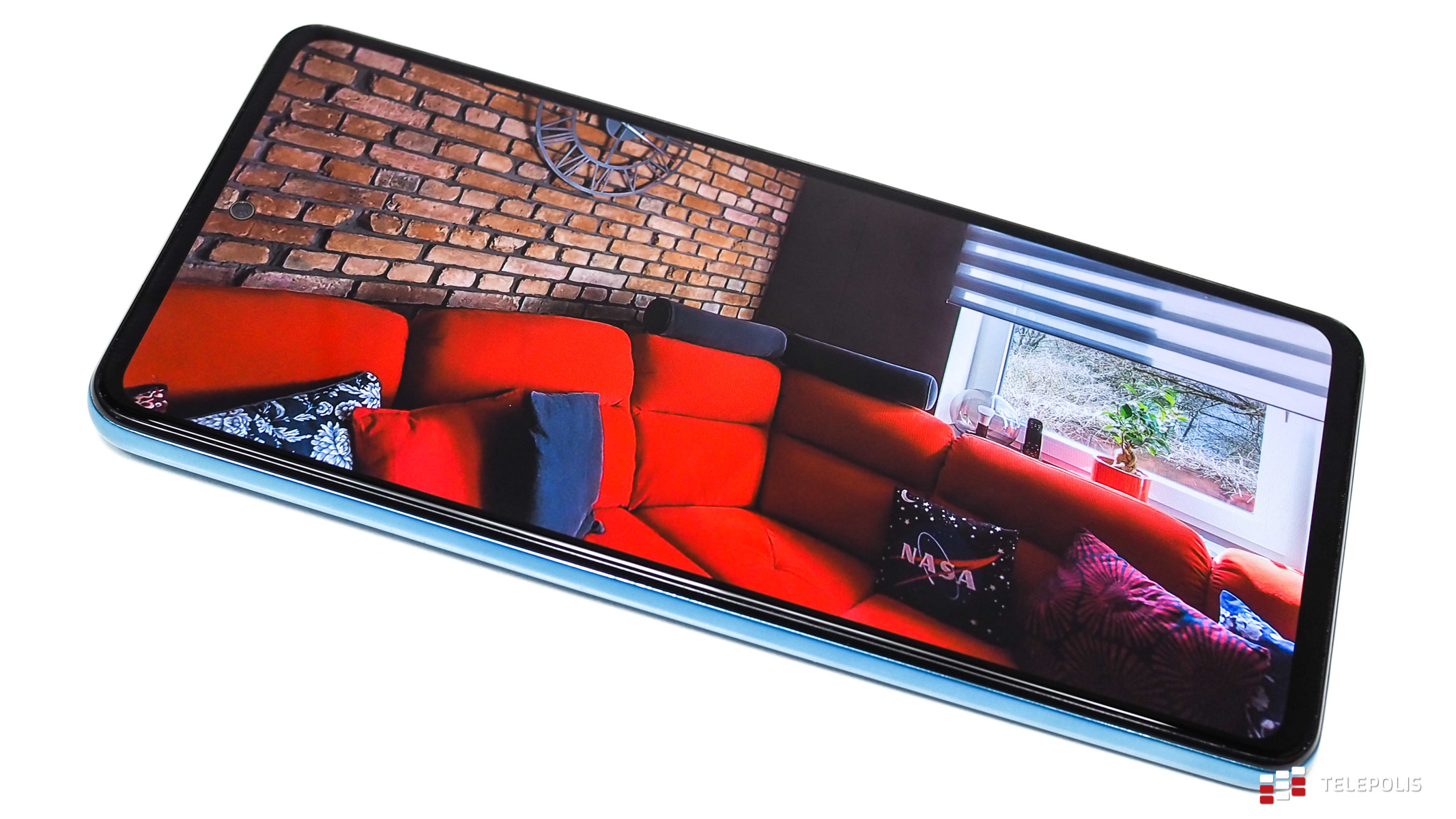 Samsung Galaxy A52: test telefonu, który łączy flagowe rozwiązania z przystępną ceną