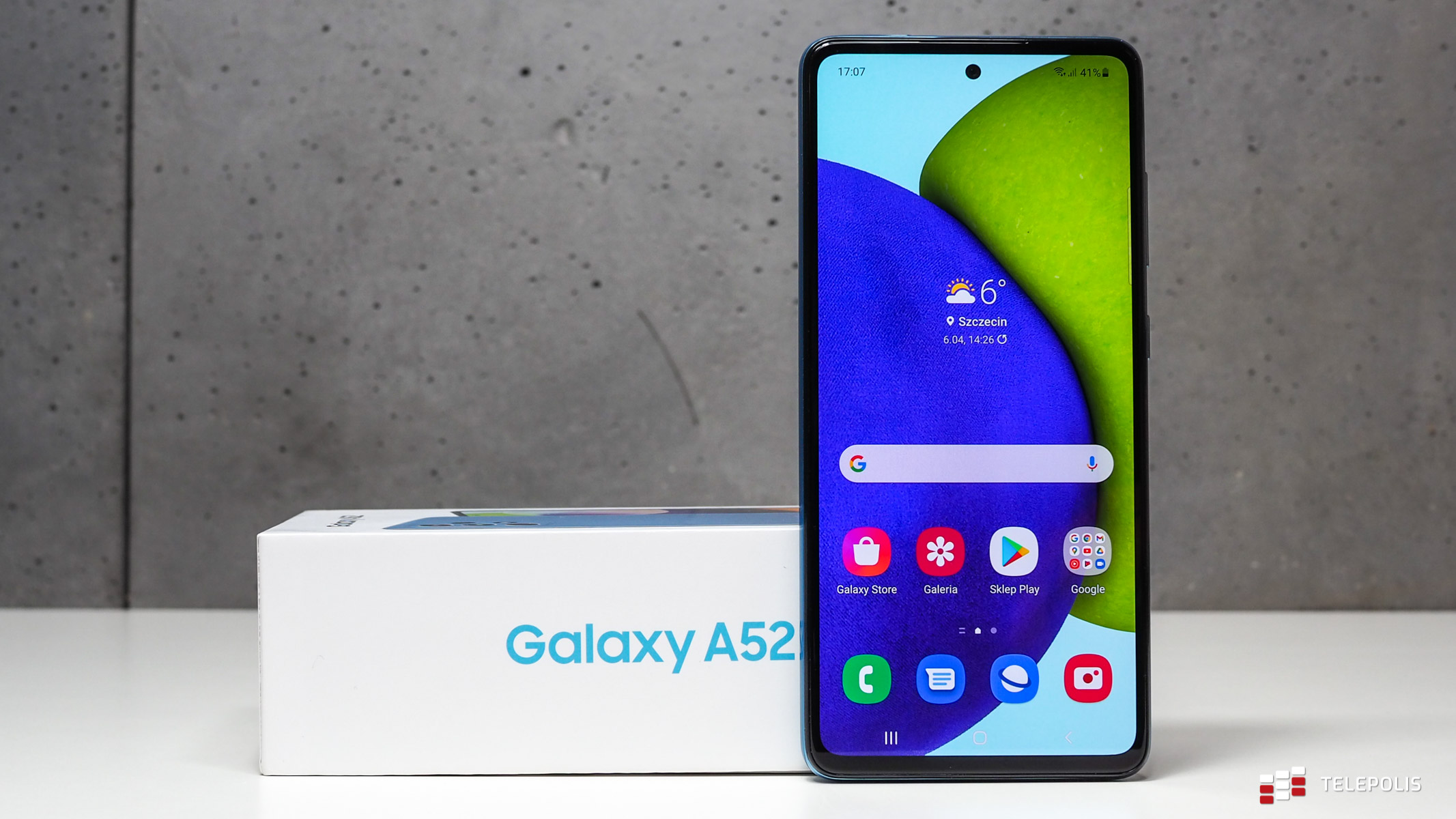 Samsung Galaxy A52: test telefonu, który łączy flagowe rozwiązania z przystępną ceną