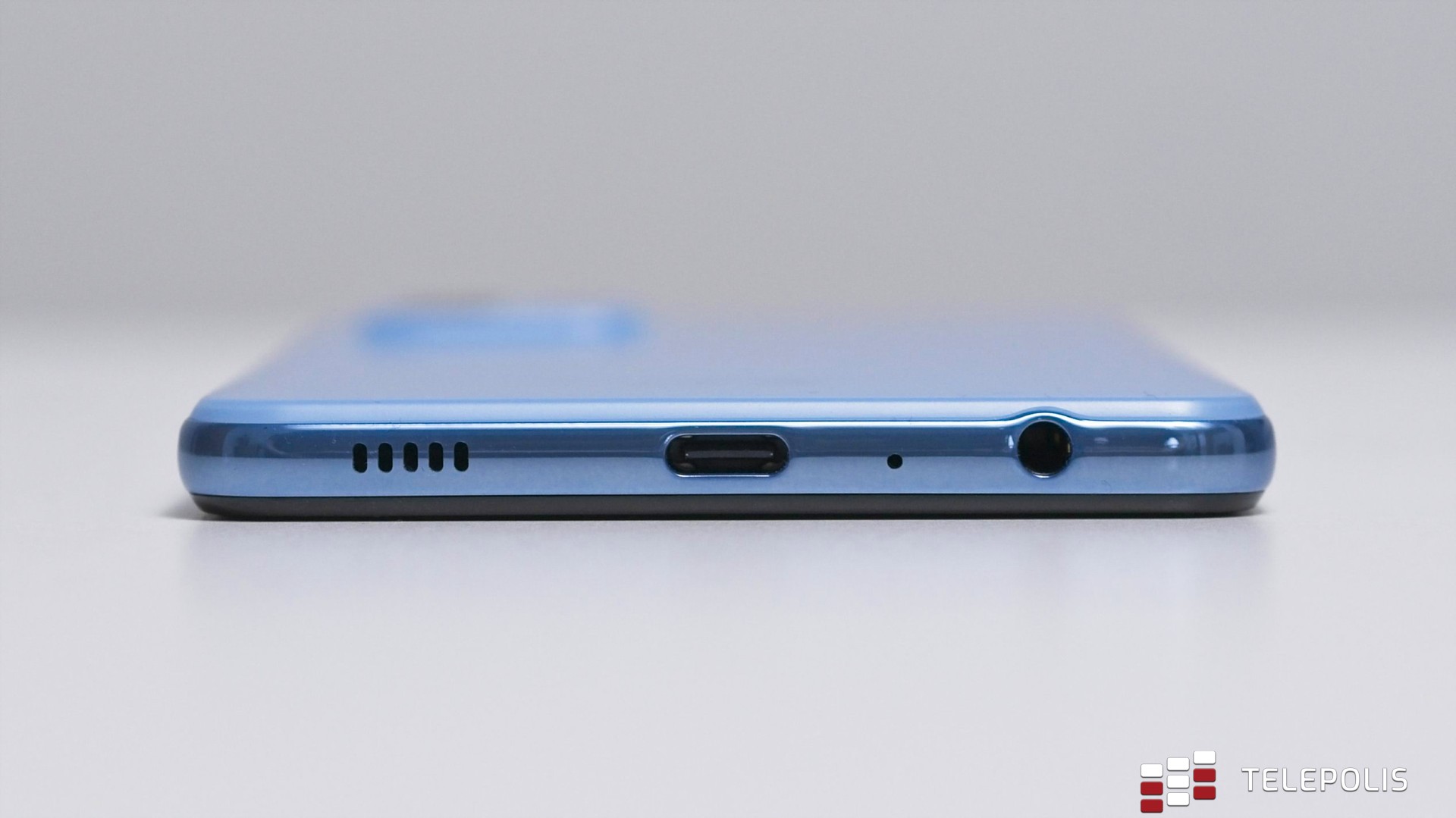 Samsung Galaxy A72 - świetny telefon czy skok na kasę?