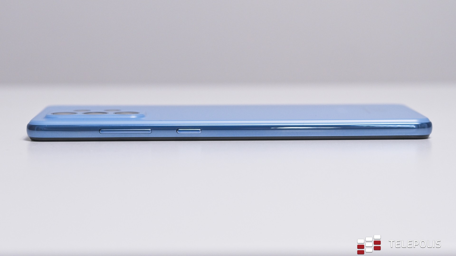 Samsung Galaxy A72 - świetny telefon czy skok na kasę?