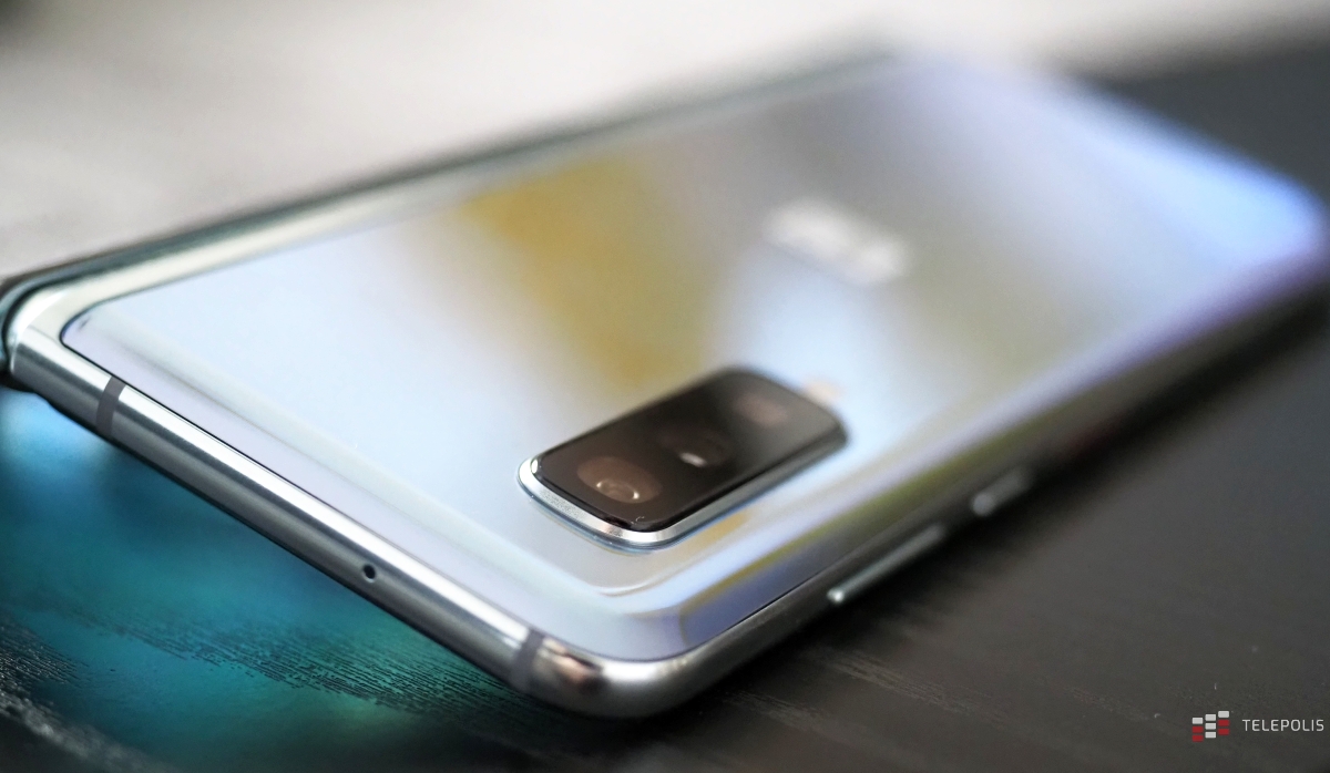 Galaxy Fold to więcej niż smartfon. Recenzja składanego Samsunga