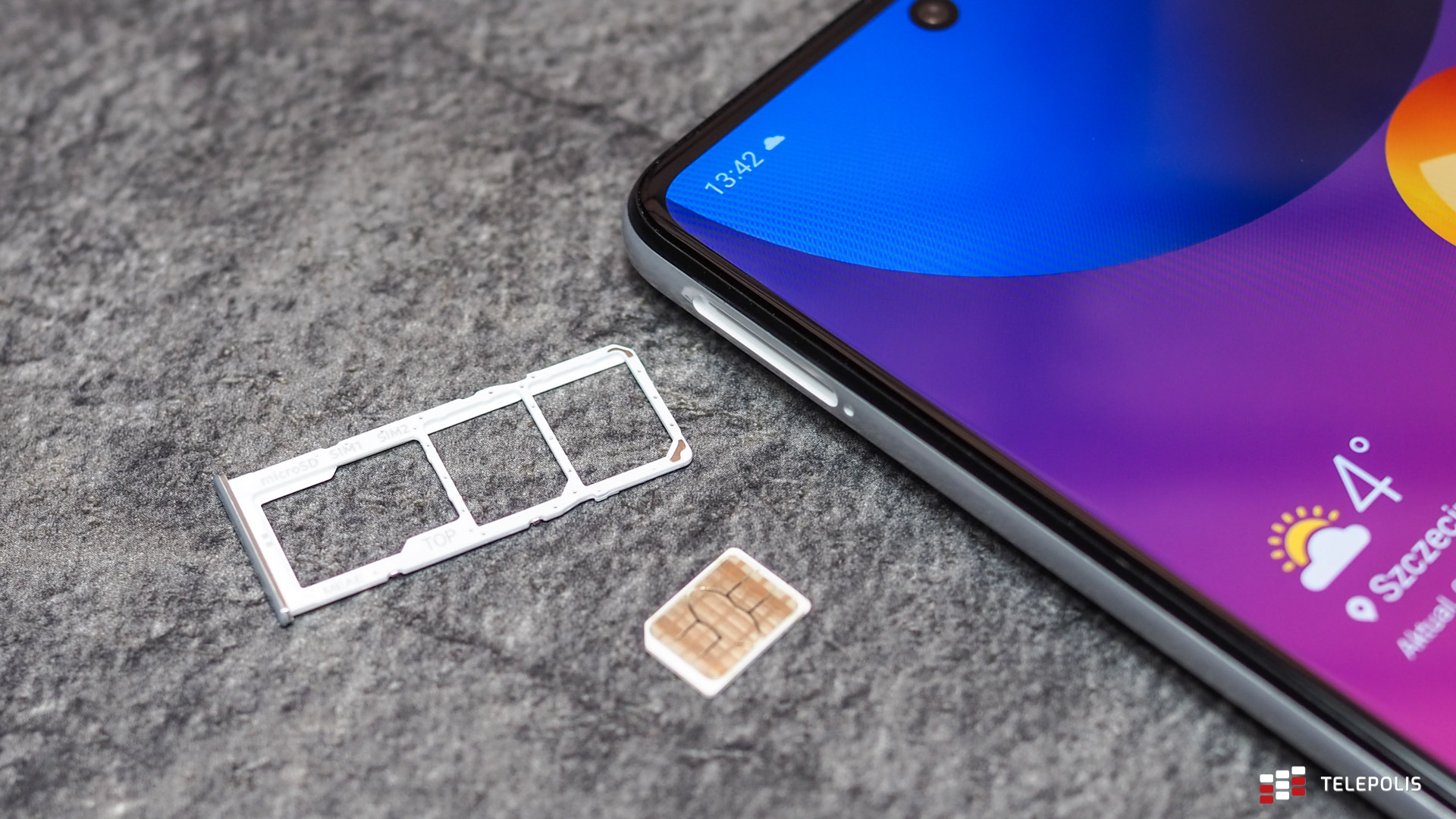 Samsung Galaxy M51 - dobry telefon z genialną baterią