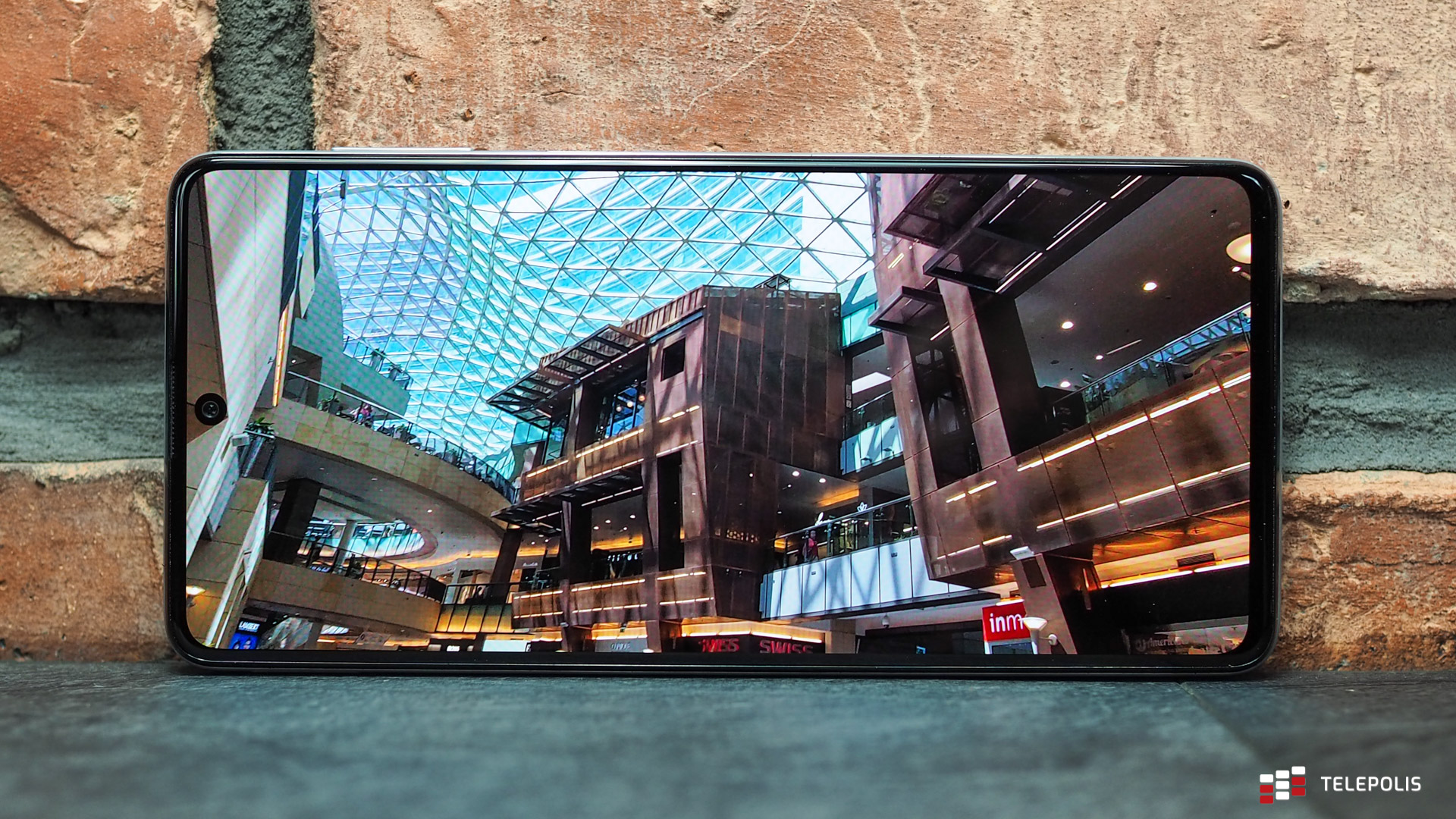 Samsung Galaxy M51 - dobry telefon z genialną baterią