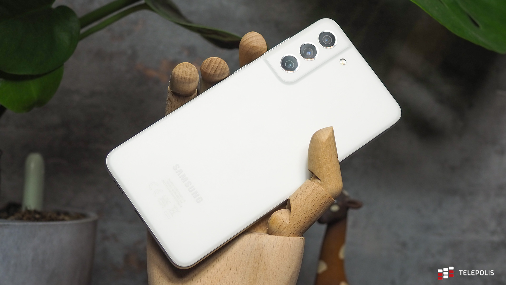 Samsung Galaxy S21 FE 5G – test smartfonu. Czy warto było czekać?