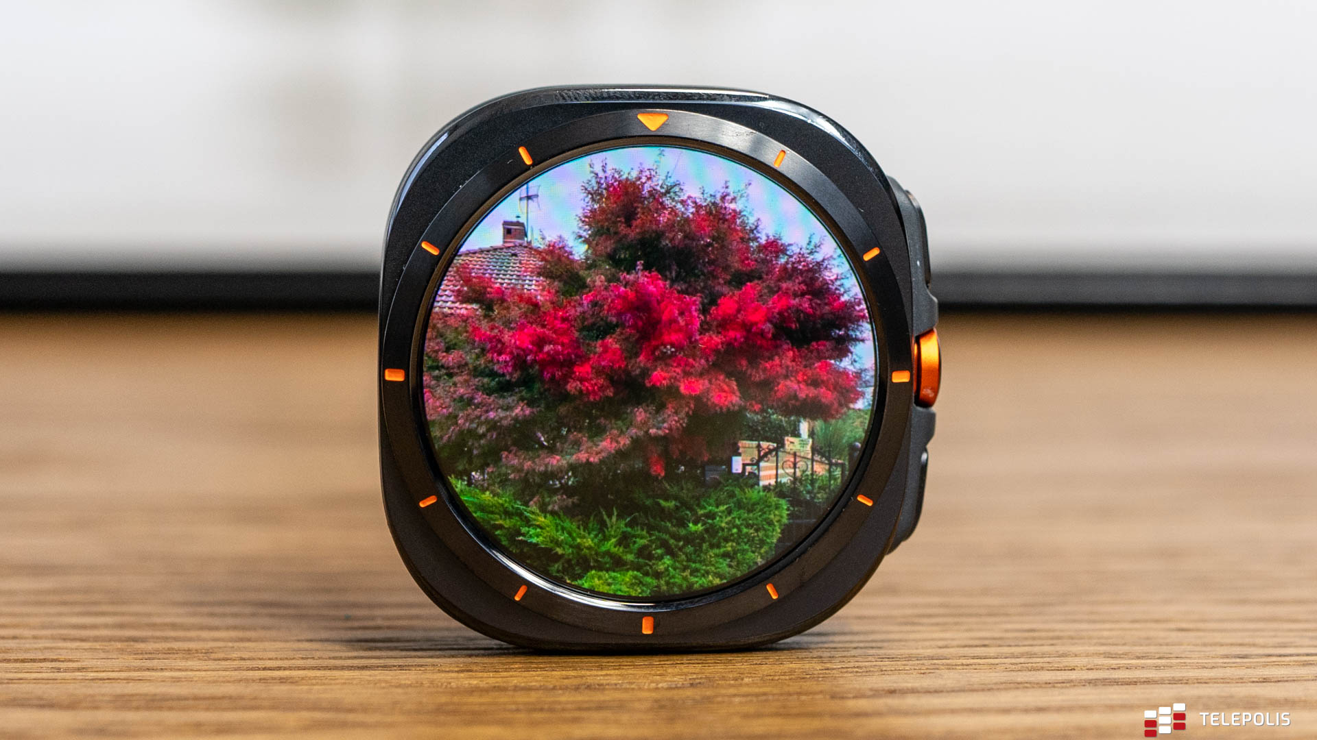 Galaxy Watch Ultra po 4 miesiącach – jeden krok do przodu, dwa kroki do tyłu (test)