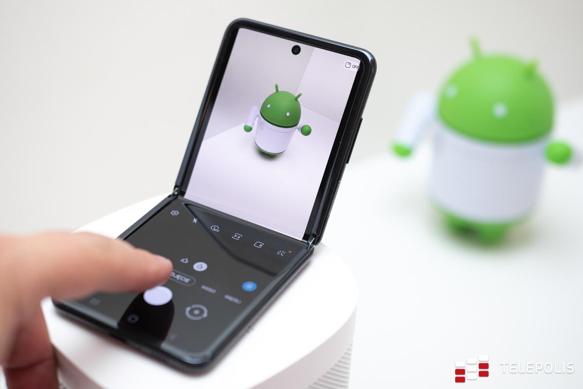 Test Samsung Galaxy Z Flip - to miłość od pierwszego spojrzenia
