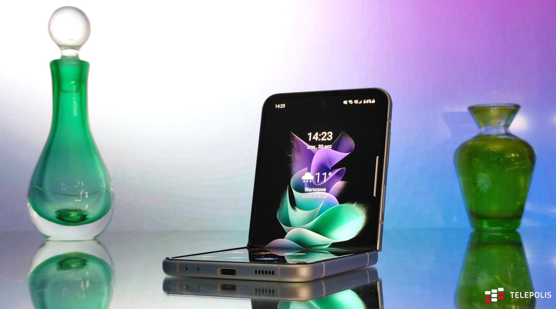 Samsung Galaxy Z Flip3 5G: rozkładany smartfon jeszcze bliżej ideału