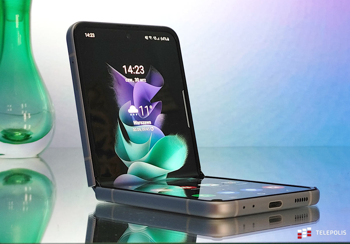 Samsung Galaxy Z Flip3 5G: rozkładany smartfon jeszcze bliżej ideału