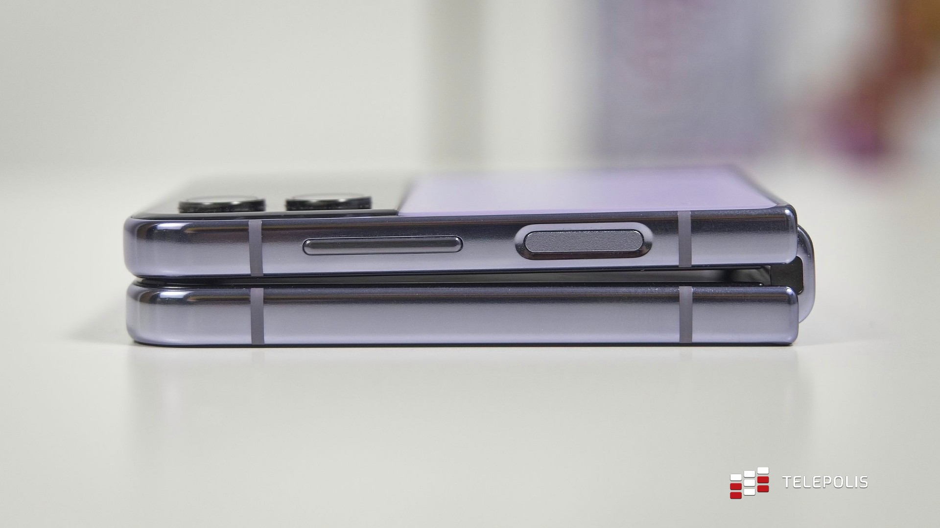 Samsung Galaxy Z Flip4 – test. Składak, który poskładał konkurencję