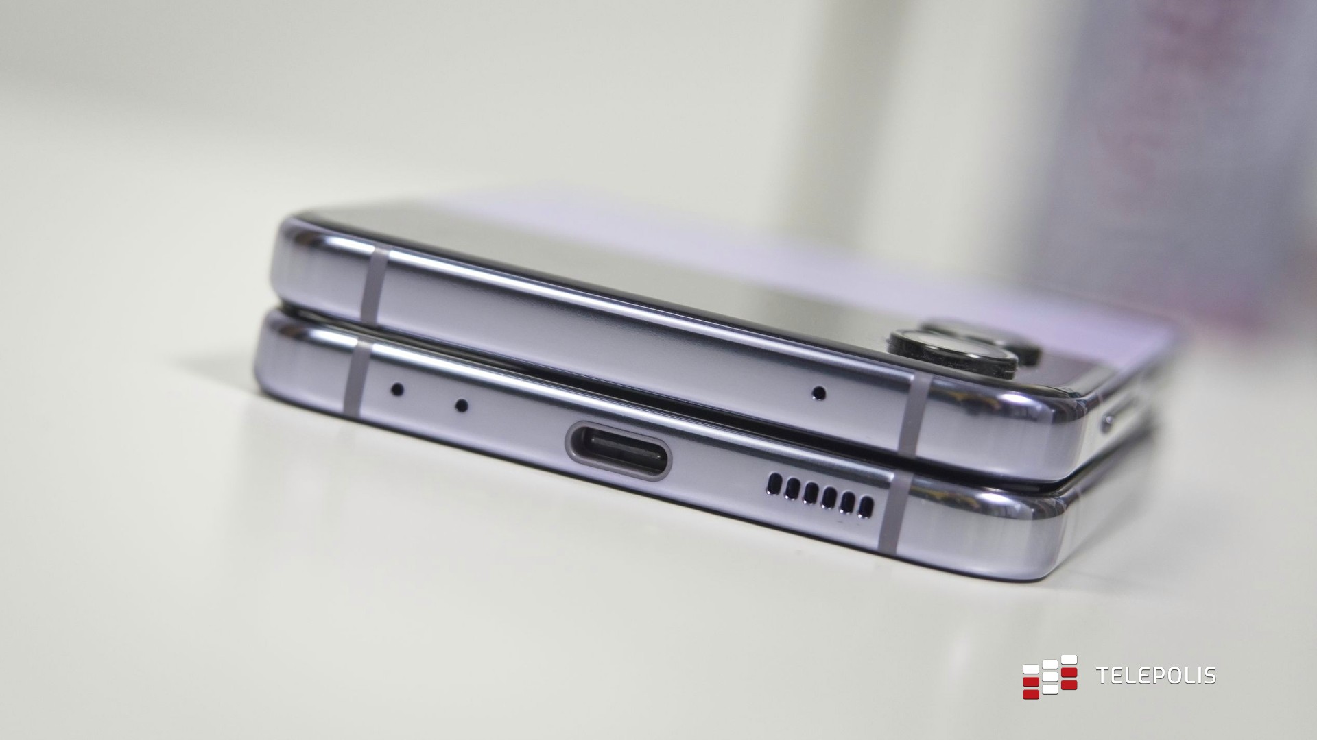 Samsung Galaxy Z Flip4 – test. Składak, który poskładał konkurencję
