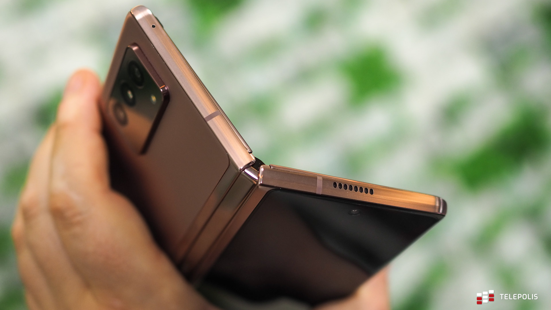 Samsung Galaxy Z Fold2 5G - składany telefon bez kompromisów