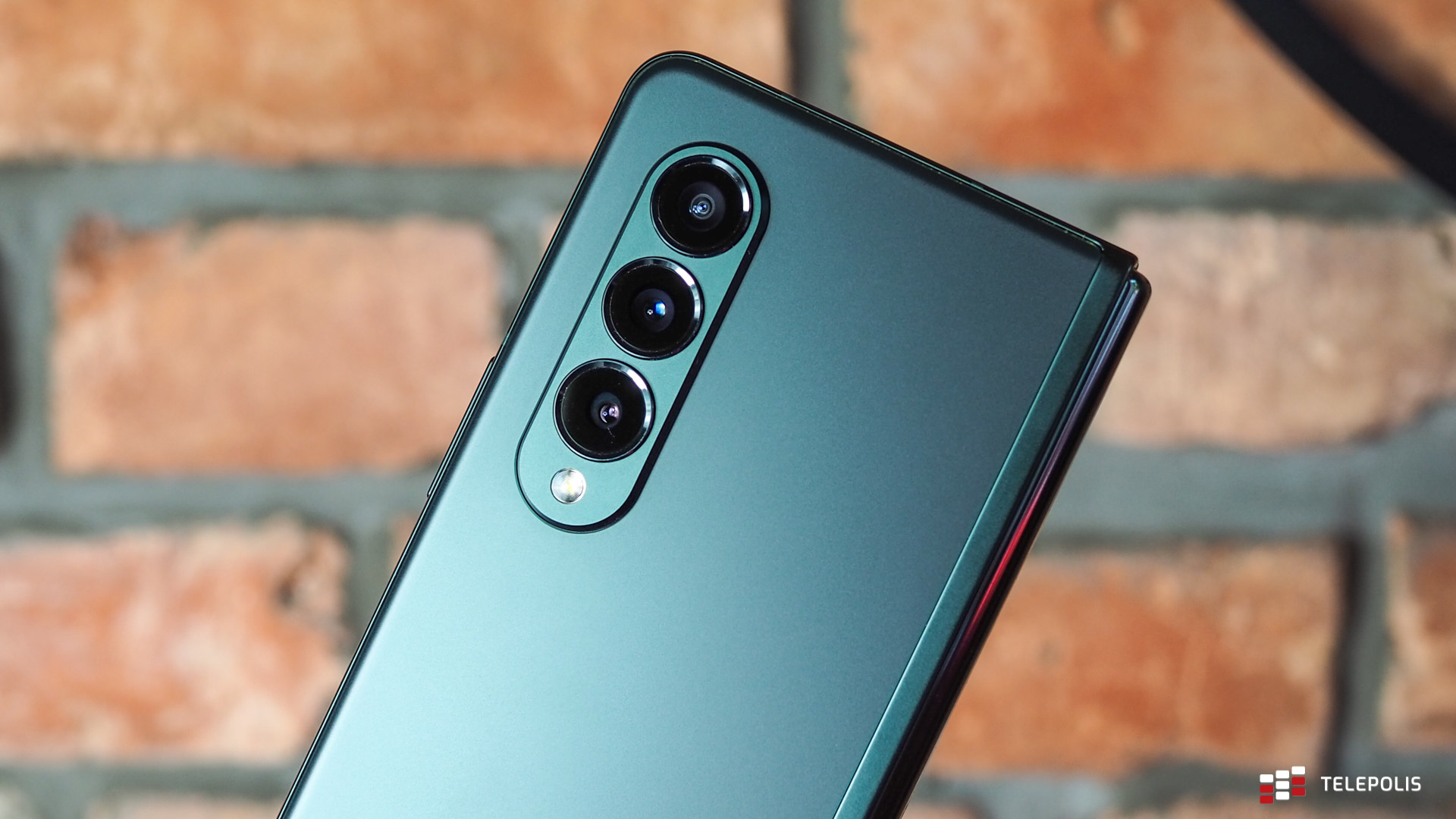 Samsung Galaxy Z Fold3 5G – test składanego telefonu, który uzależnia