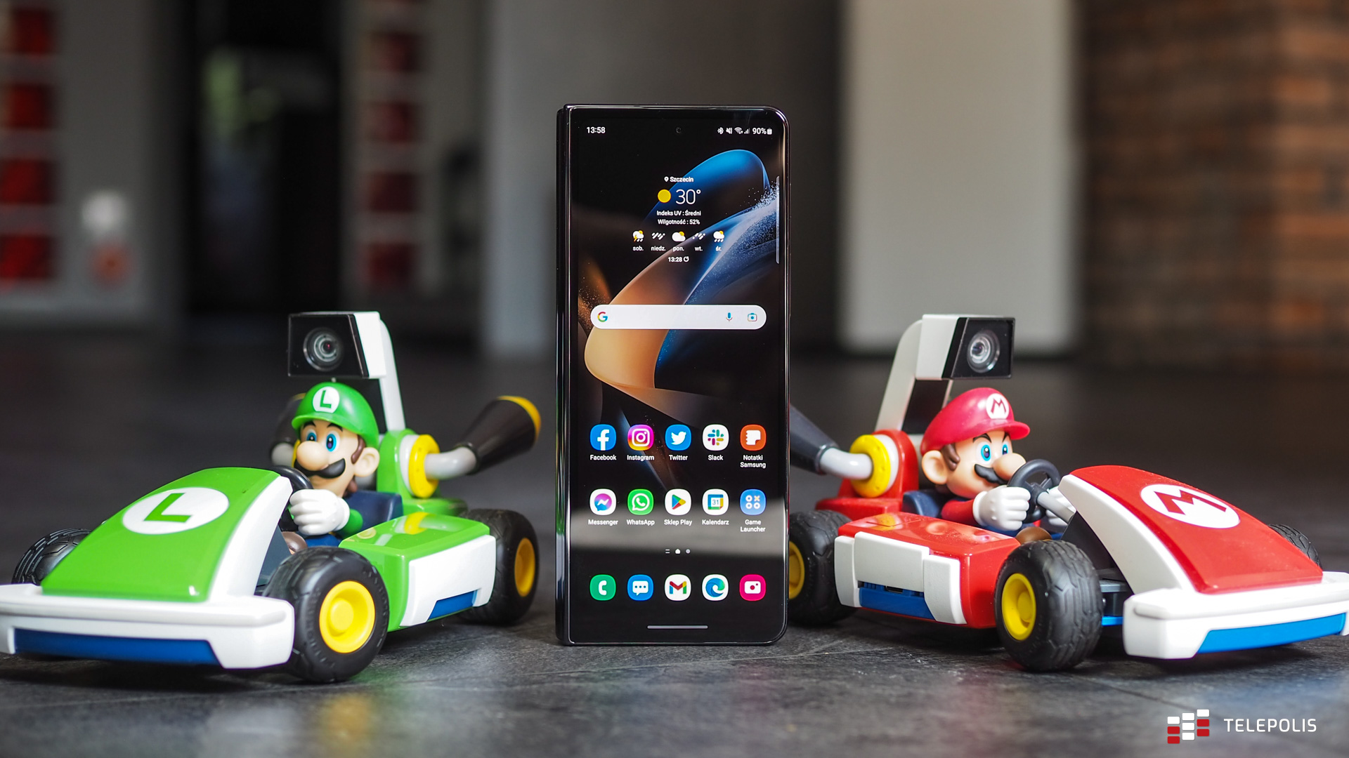Samsung Galaxy Z Fold4 – koreański “składak” jest coraz lepszy (test)