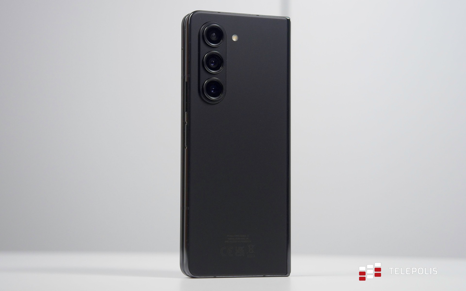 Samsung Galaxy Fold 5 – test. Telefon dla świra