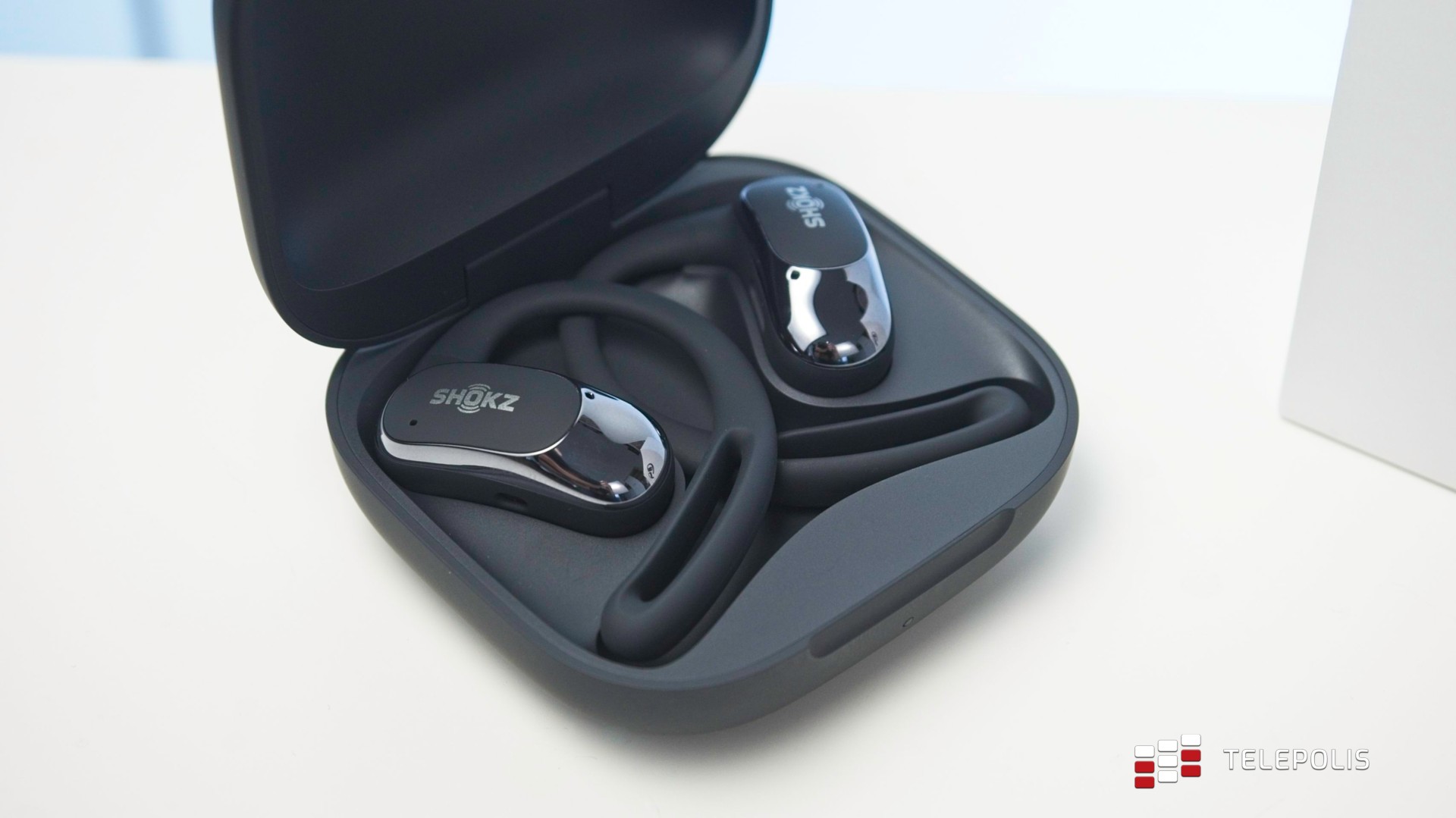 Najlepsze słuchawki sportowe, które docenią nieliczni. Test Shokz OpenFit Air