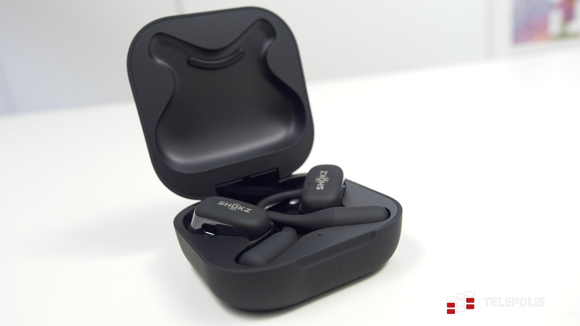 Shokz OpenFit – takich słuchawek jeszcze nie miałeś (test)