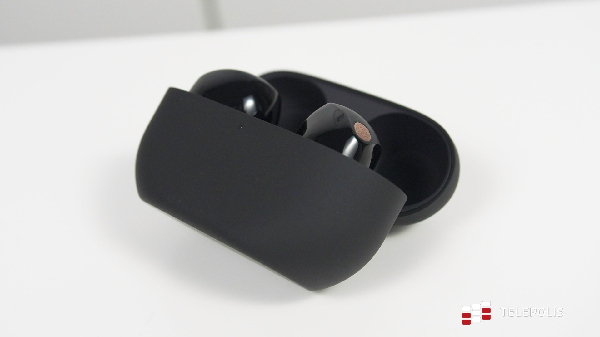 Wydasz fortunę i jeszcze będziesz się cieszył. Sony WF-1000XM5 - test