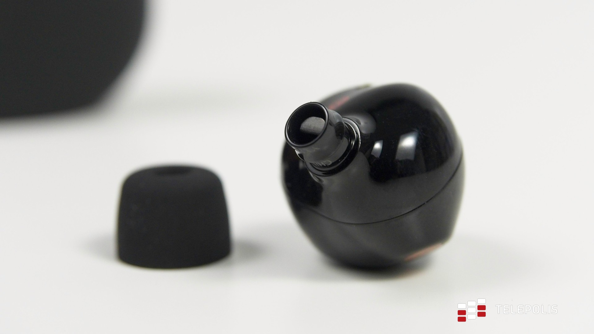 Wydasz fortunę i jeszcze będziesz się cieszył. Sony WF-1000XM5 - test