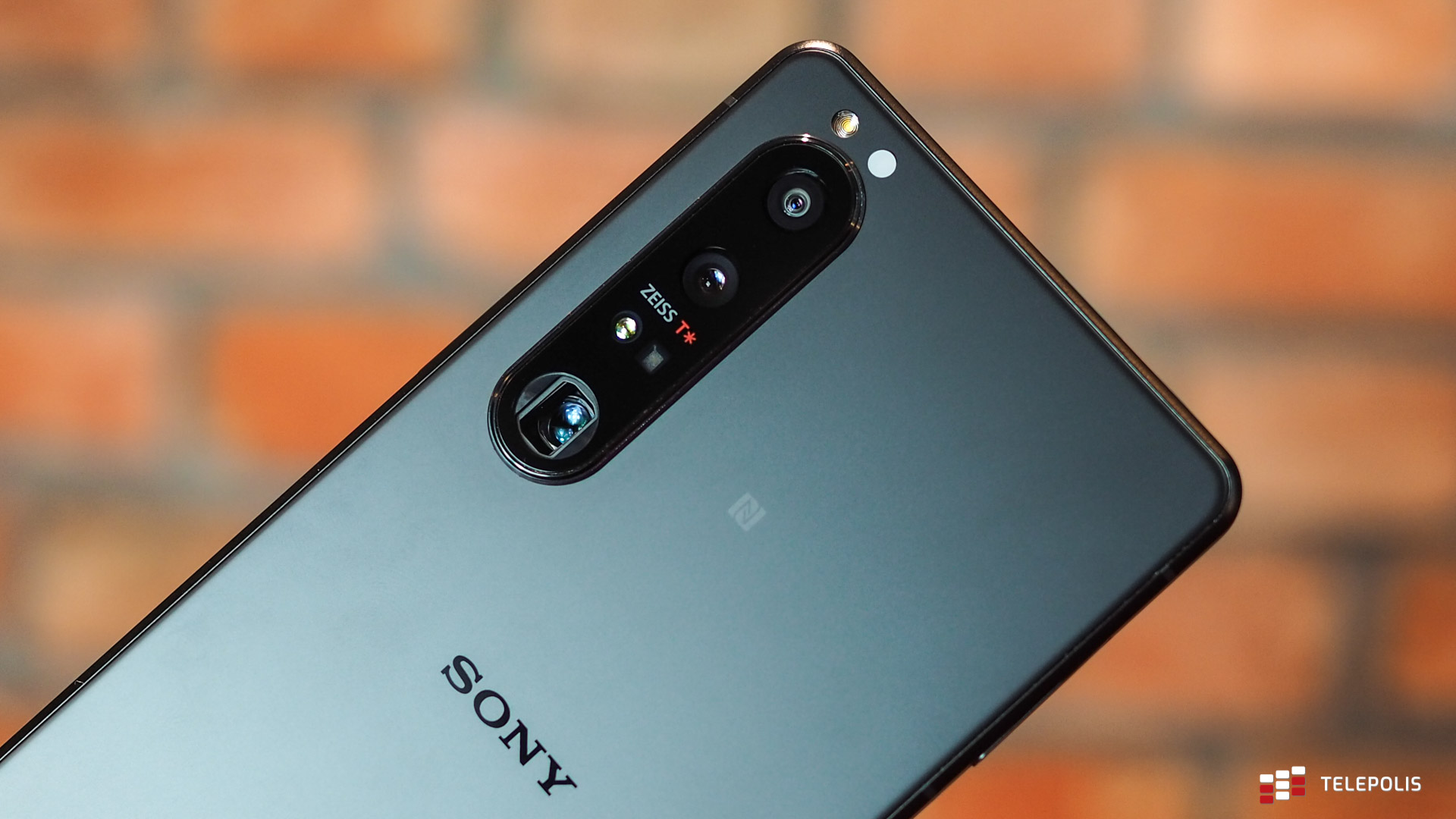 Sony Xperia 1 III – świetny smartfon dla tradycjonalistów
