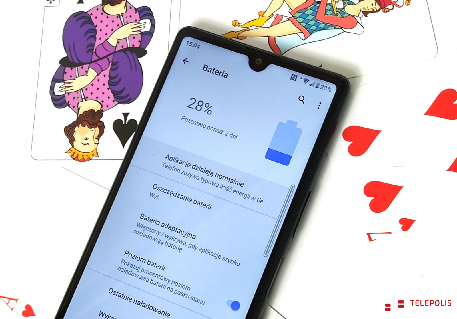 Test Sony Xperia L4: smukła elegancja i skromne wnętrze