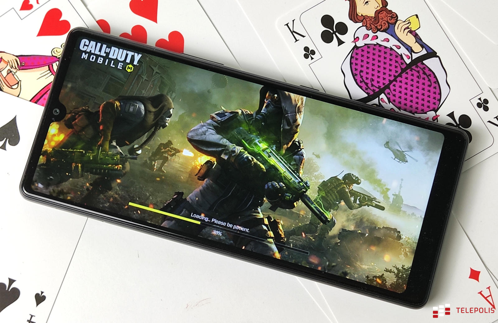 Test Sony Xperia L4: smukła elegancja i skromne wnętrze