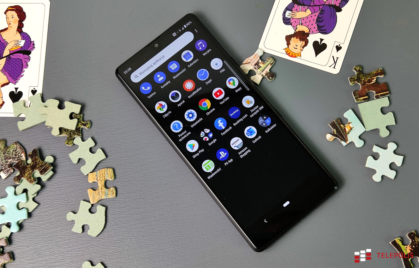 Test Sony Xperia L4: smukła elegancja i skromne wnętrze