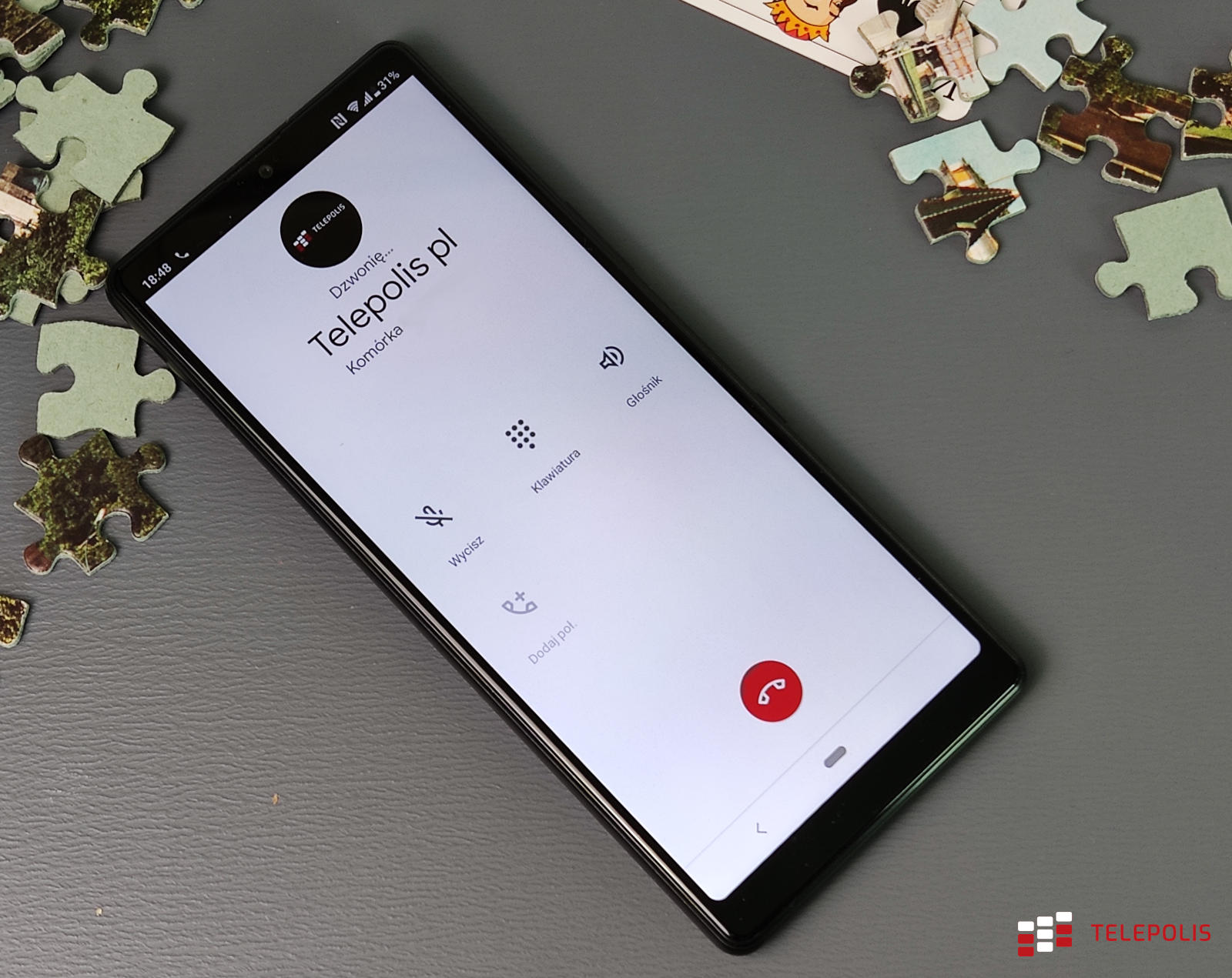 Test Sony Xperia L4: smukła elegancja i skromne wnętrze