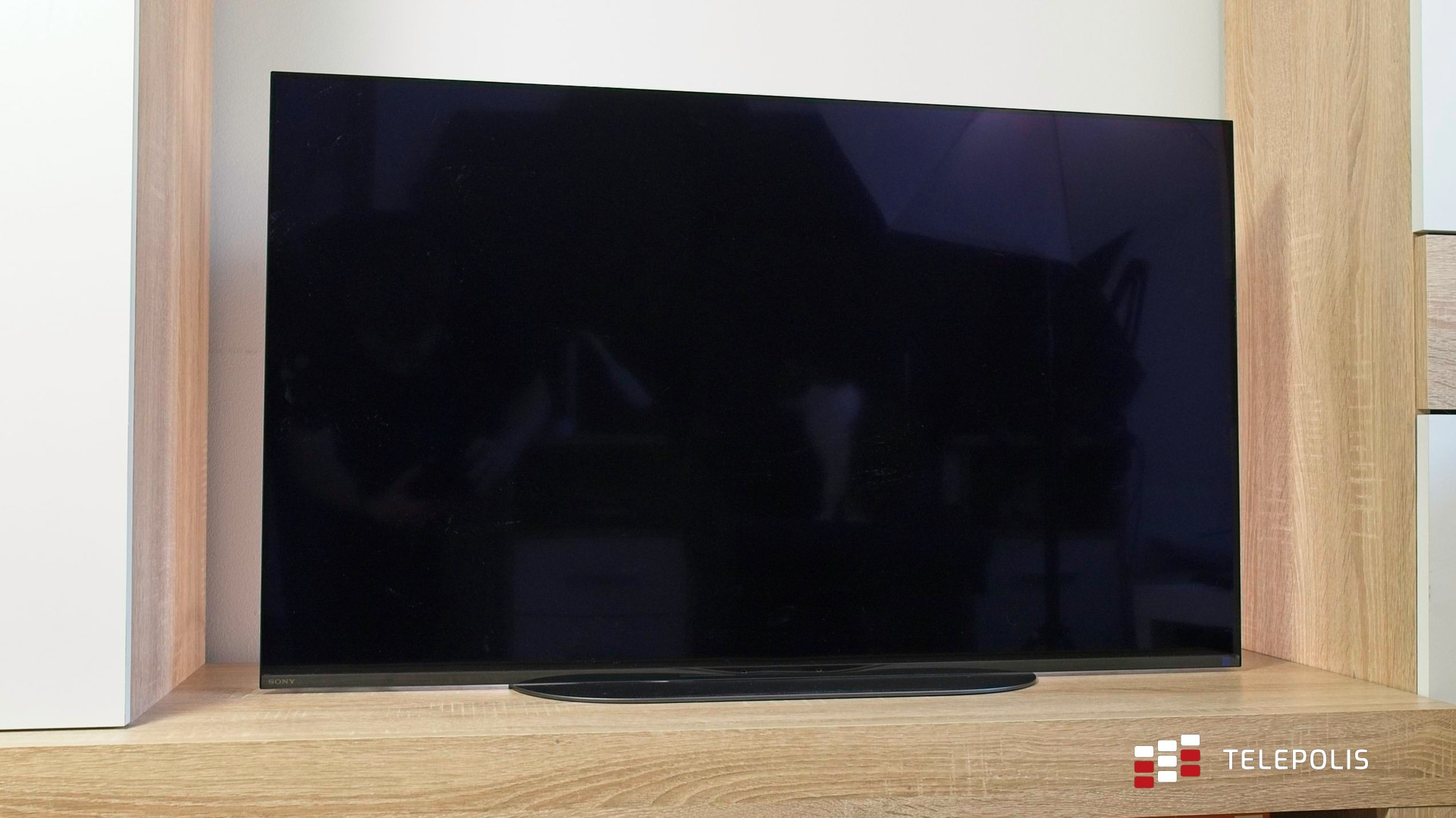 Mały, ale wariat. Testujemy telewizor Sony XR-42A90K
