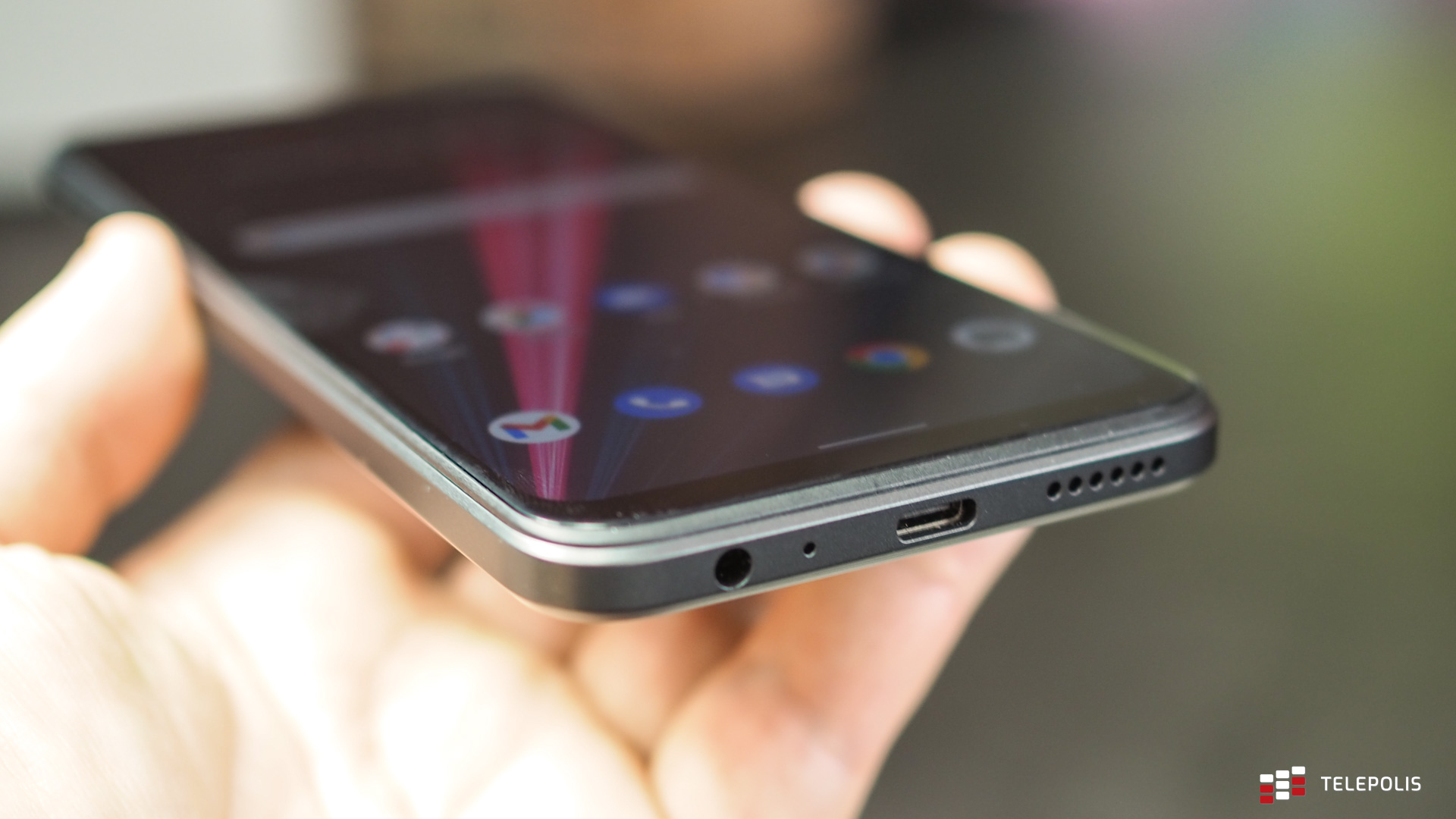 T-Mobile ma własny smartfon. Sprawdziłem, ile ten sprzęt jest wart