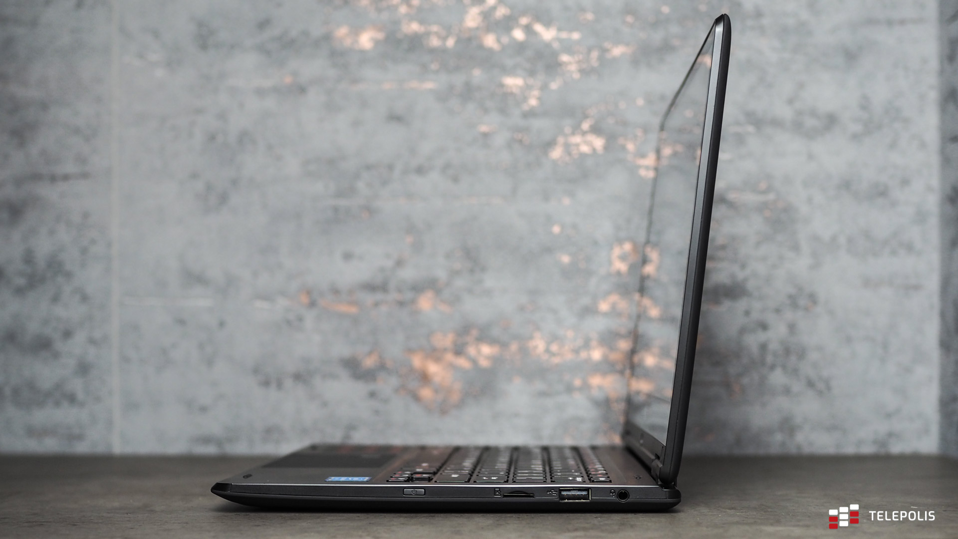 Techbite Arc 11.6 HD – konwertowalny laptop do zdalnej pracy lub nauki