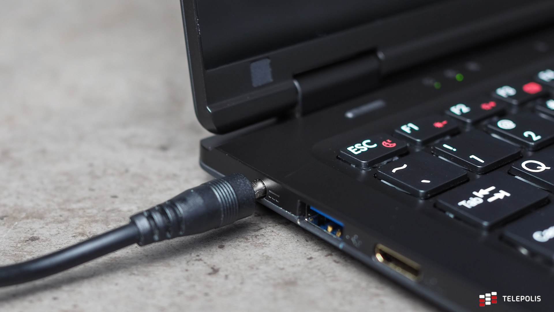 Techbite Arc 11.6 HD – konwertowalny laptop do zdalnej pracy lub nauki
