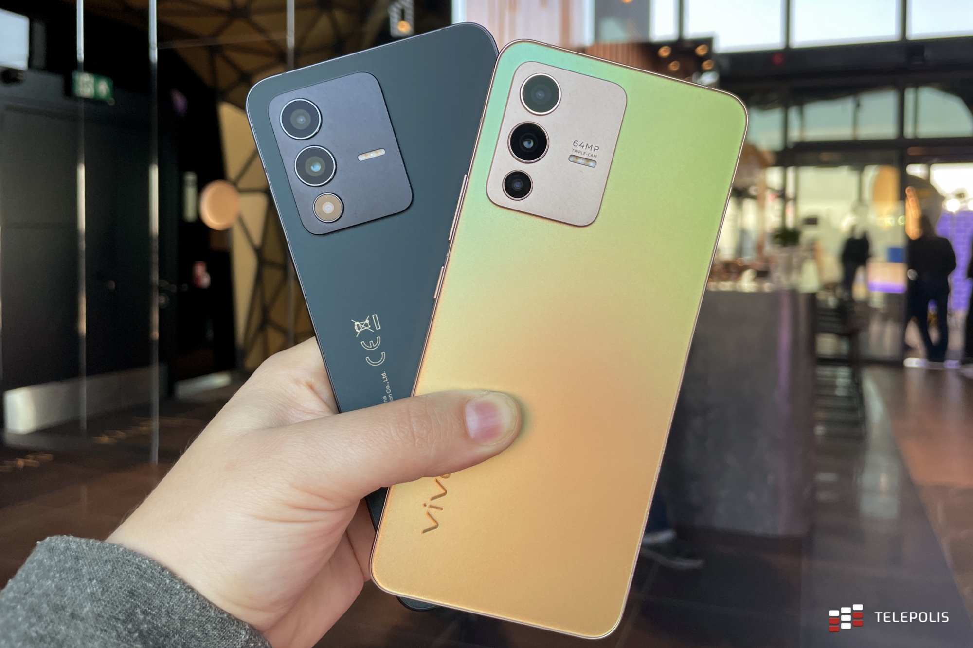 Vivo V23 5G z lampą do selfie. Nie wiedziałam, że go potrzebuję!