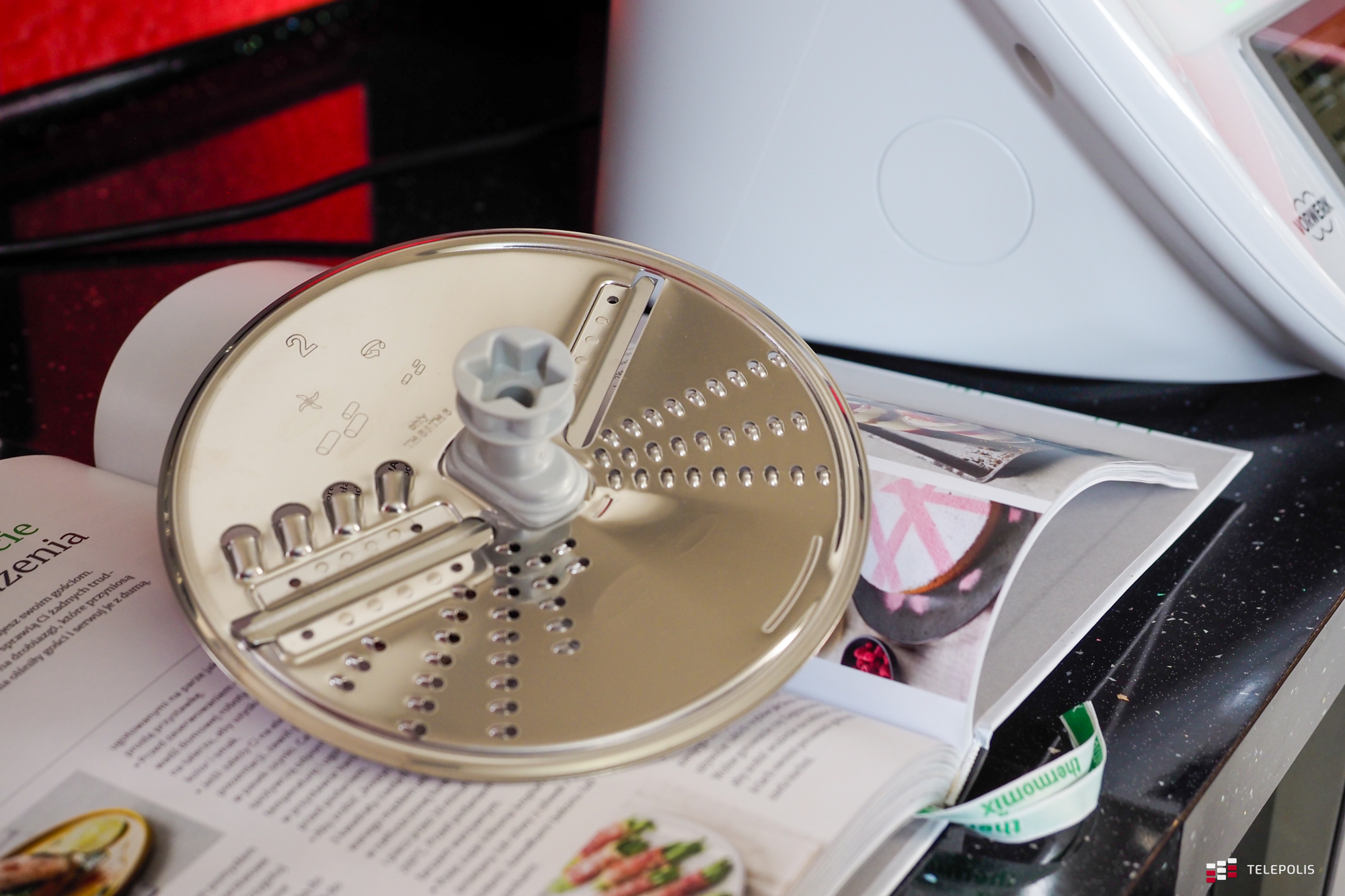 Nakładka krojąca Thermomix. Konieczny dodatek czy zbędny wydatek?