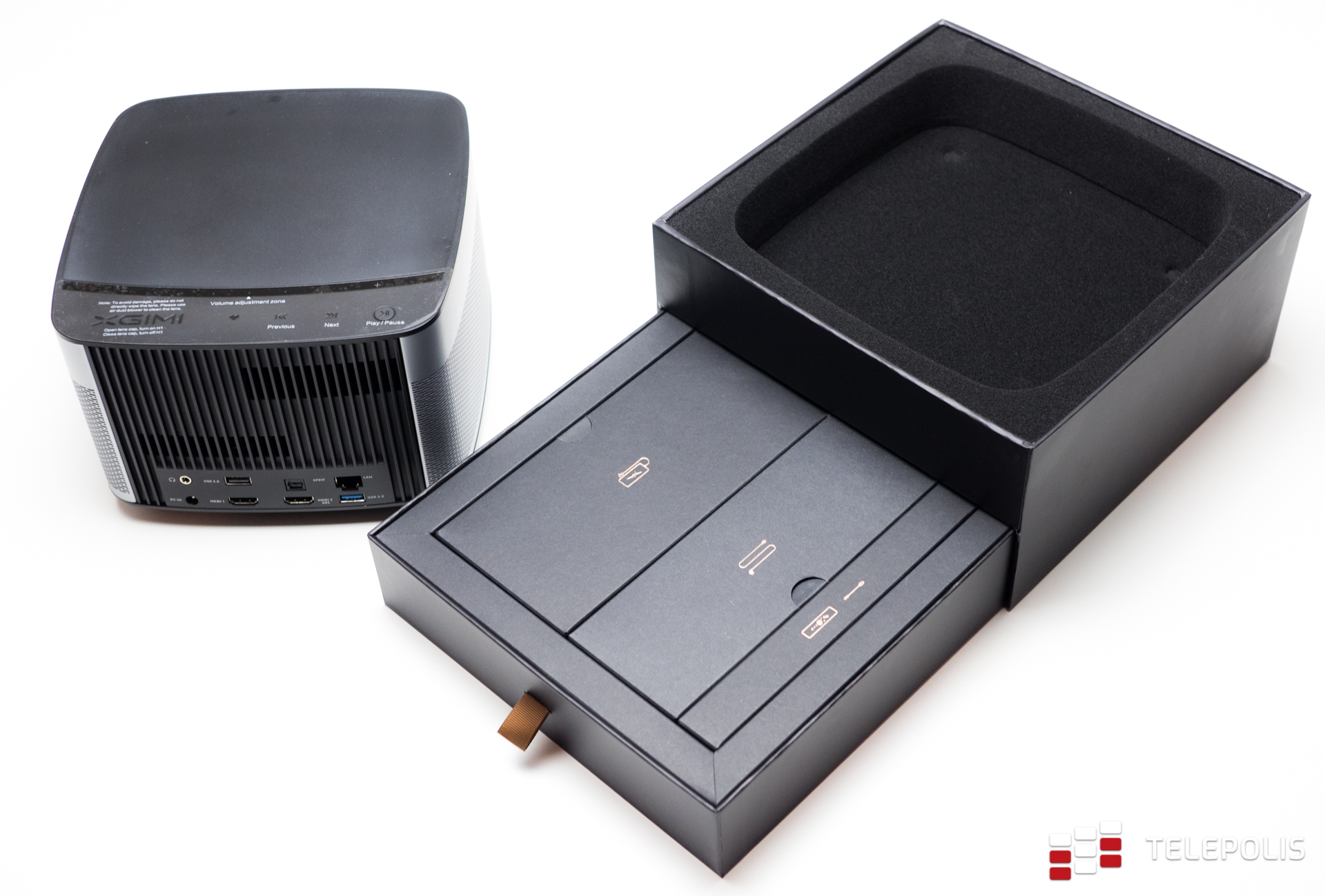 Recenzja XGIMI H1 – Xiaomi świata projektorów z nagłośnieniem Harman Kardon