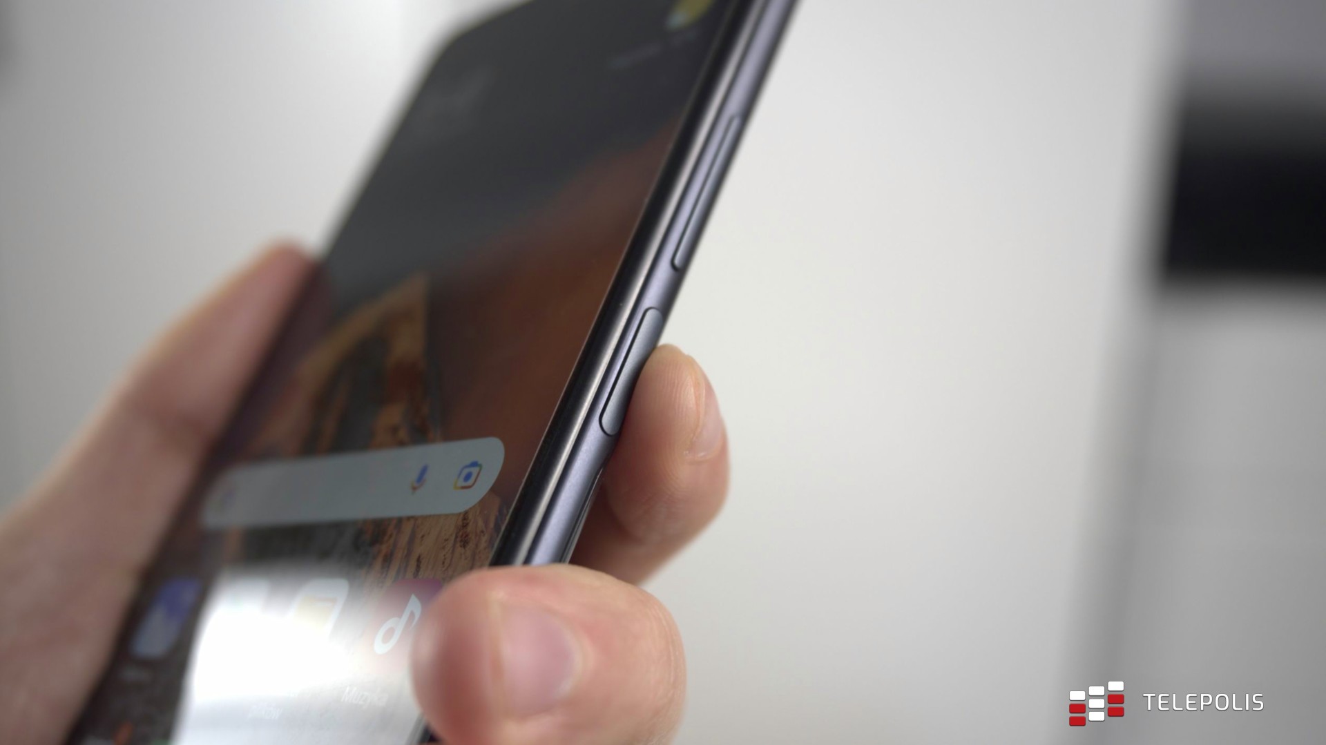 Xiaomi 11T Pro  - telefon, przy którym flagowce nie mają sensu