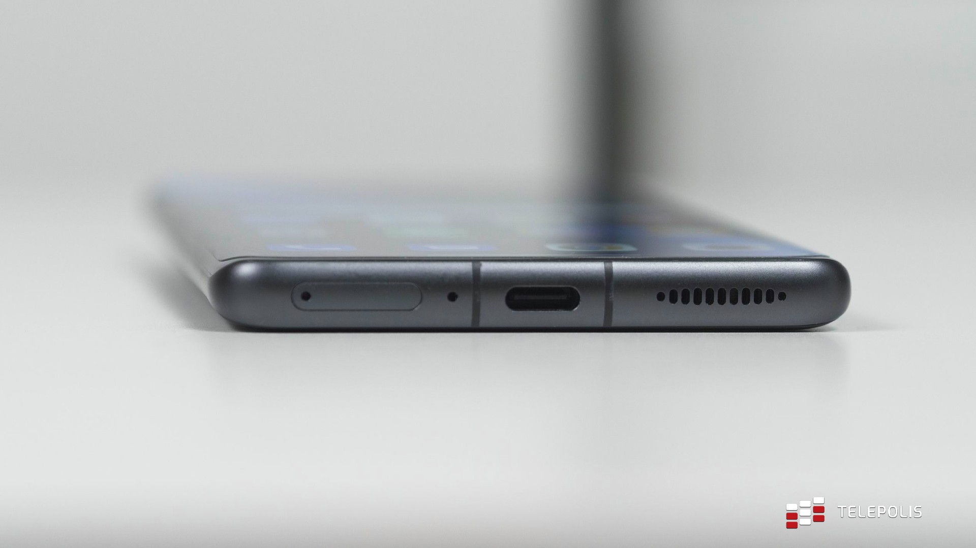 Xiaomi znowu to zrobiło! Stworzyło telefon idealny... i go popsuło