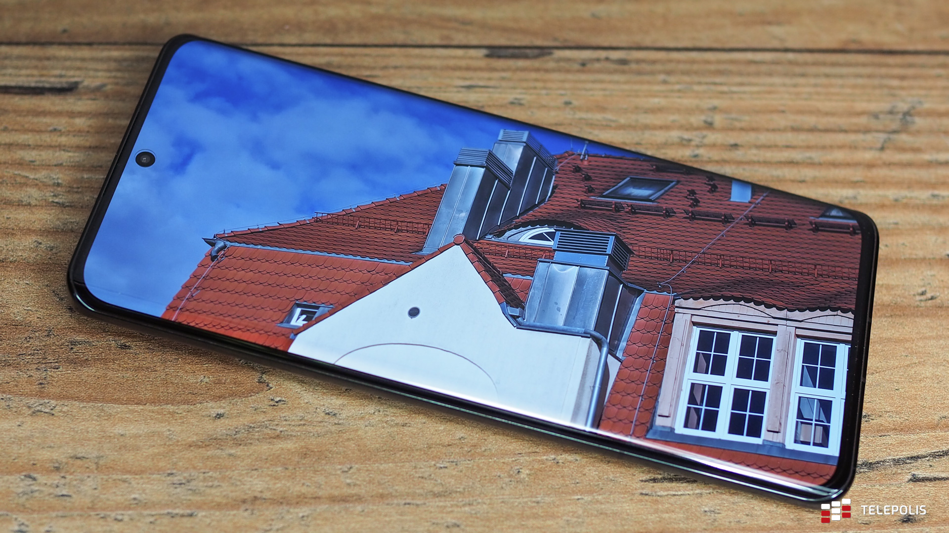 Xiaomi 13 Pro – superwydajny smartfon do zdjęć i nie tylko (test)