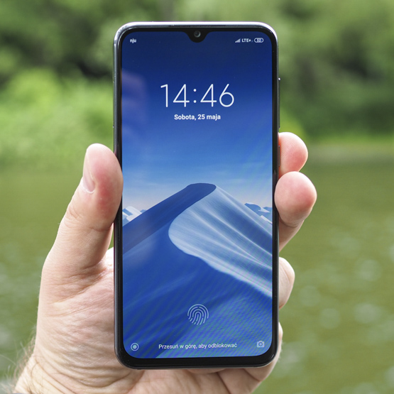 Test telefonu Xiaomi Mi 9 SE – taki powinien być smartfon klasy średniej