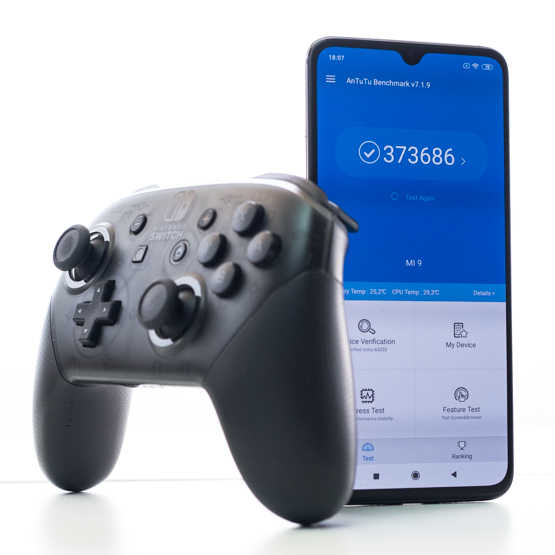 Test Xiaomi Mi 9. Xiaomi lepsze, szybsze, a przede wszystkim dużo tańsze