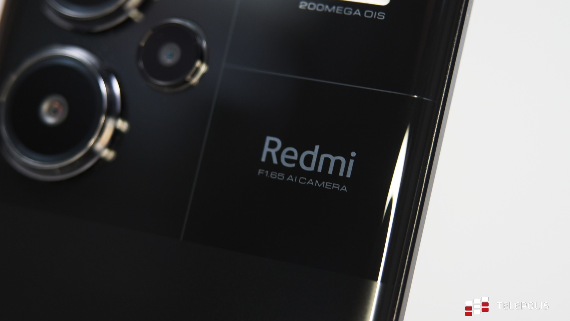 Xiaomi Redmi Note 13 Pro+ 5G - fajny telefon z dużym problemem (test)
